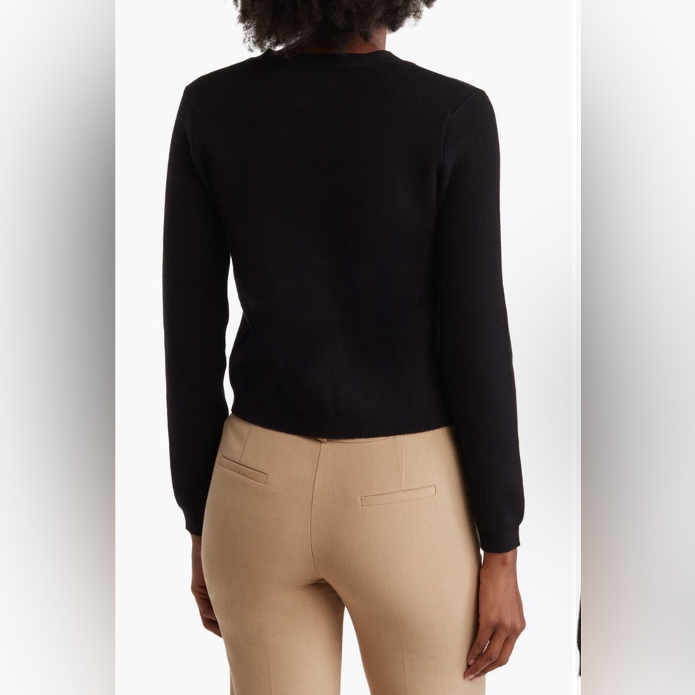 T Tahari 
Cardigan with faux Pearl Buttons,Size S - Picture 2 of 2